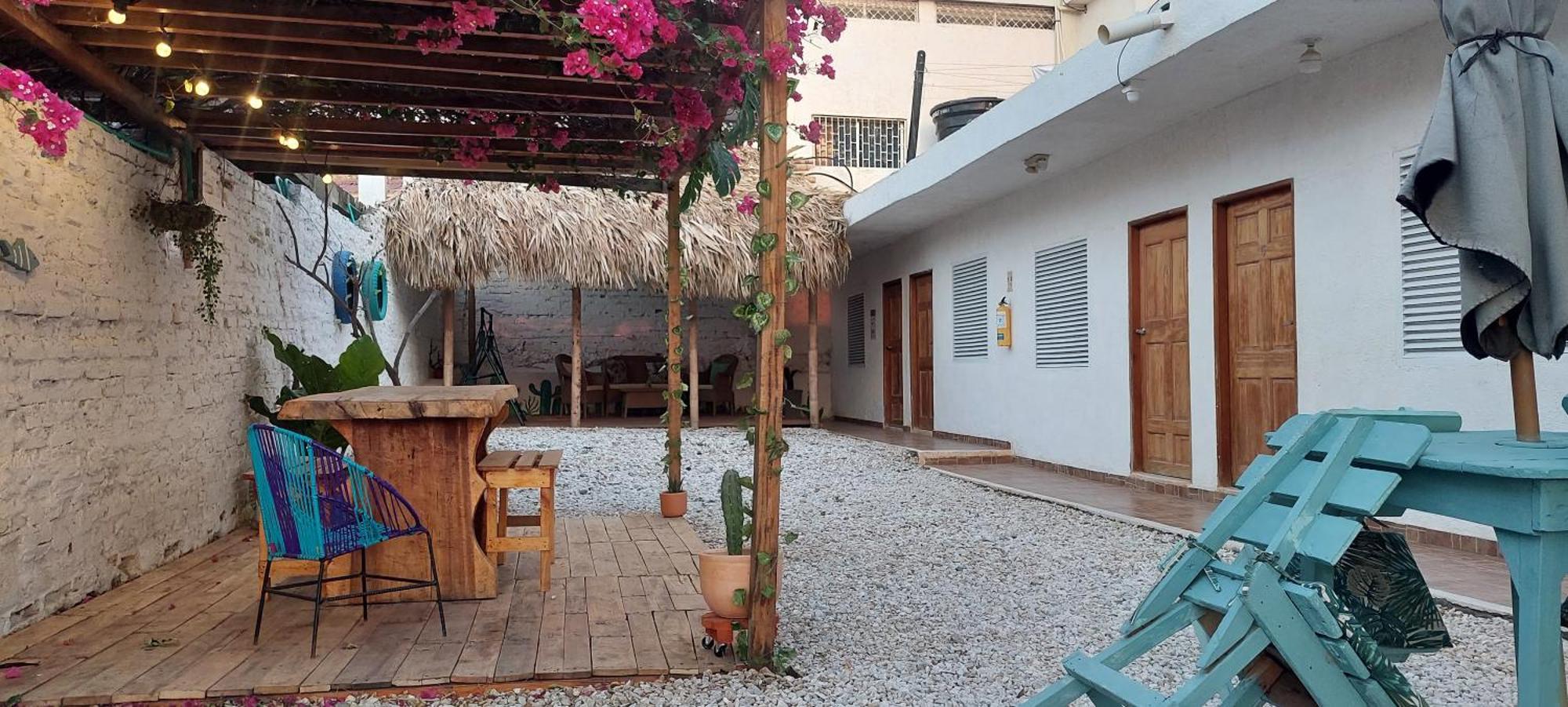 White Taganga Hotel Exterior photo